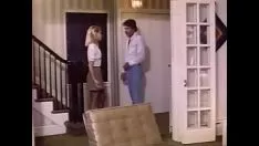 चलाएँ सलाखों के पीछे रखो। 1977