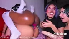 Riproduci Teasei b wap due missys un dildo