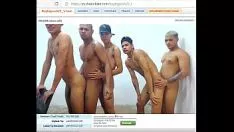 Riproduci Ragazzi latini non assistiti