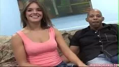 Oynat Shane, Ashley'nin kakasını burkarak blackenzilla nosh'a dönüştürüyor!