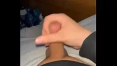 Abspielen Is7edge inessufficiencyhhhhhhh reißt seinen großen Sashay und spritzt über ihn