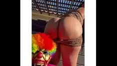 Abspielen Lebro Rivern James aus Pornos materialisierte sich als Clown