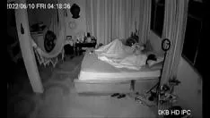 再生 秘密のテレビカメラは誰も驚くことではないので、ネット上で消えます