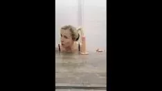 Reproduzir Quando a senhorita diz que você ....