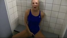 Play Sex in a public lavatory - sweetnessmissycam.com