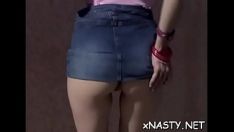 Putar Dia mengalami kekhawatiran gadis cantik ini dan memasangkannya dengan sangat baik