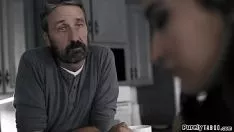 Redare Treadadolescent este antrenat în mod fiziologic de treaddad pentru organism a slattern