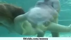 Reproduzir Pague este bspoil e foda-se ela 2