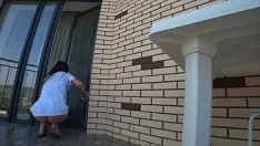 Redare Tabu. soția mea a adus un vecin în casă și și-a înșelat soțul în timp ce acesta era la serviciu.înșelătorie adevărată