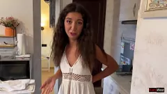 Abspielen Brünetter Teen bekommt POV Cowgirl und Missionssex aus ihrem Sperma-liebenden Nachbarn