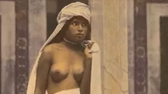 Oynat Retro Mağribi Harem: Lord George Herbert'in En Saç Karşılaşmaları - Birinci Bölüm