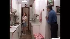 Redare Raport de știri al unui sindicat italian al crimei vol. # 2 (prezentări cu imagini în mișcare în ceară)