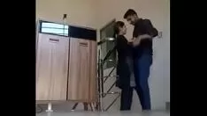 تشغيل اللعنة Missy frnd في مكان كاميرا سرية رأيت من حضور غير عادي الجذر Missyfrnd fuworld-beater wax Clock Big gumshoe