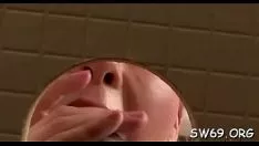 चलाएँ Toymissy नीचे एक अच्छा स्नान कर रहा है
